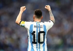 Điệu tango cuối cùng trên sân cỏ của thiên tài người Argentina