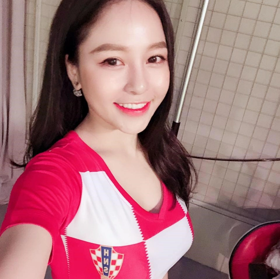 Năm 2018, Trâm Anh là 1 trong 32 hot girl tham dự chương trình “Nóng cùng World Cup” của VTV.