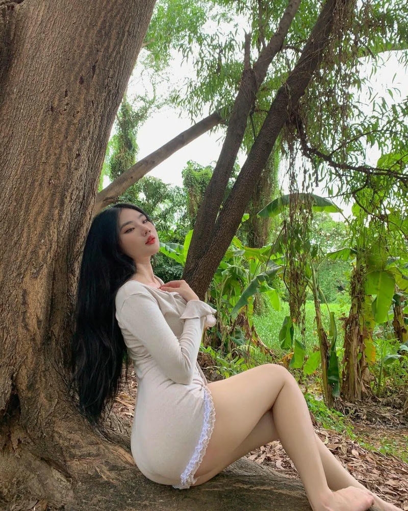 Ảnh Thanh Nhàn onlyfans rạng rỡ duyên dáng