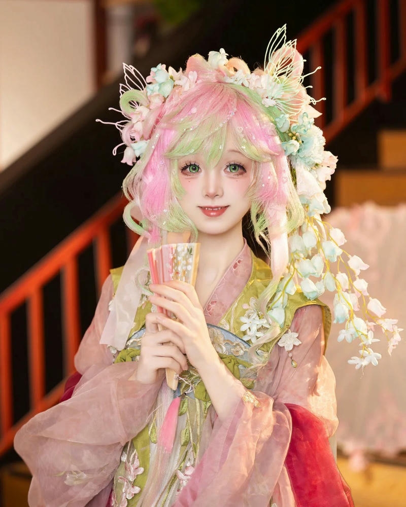 Cosplay Mitsuri cùng phong cách hóa trang tinh tế