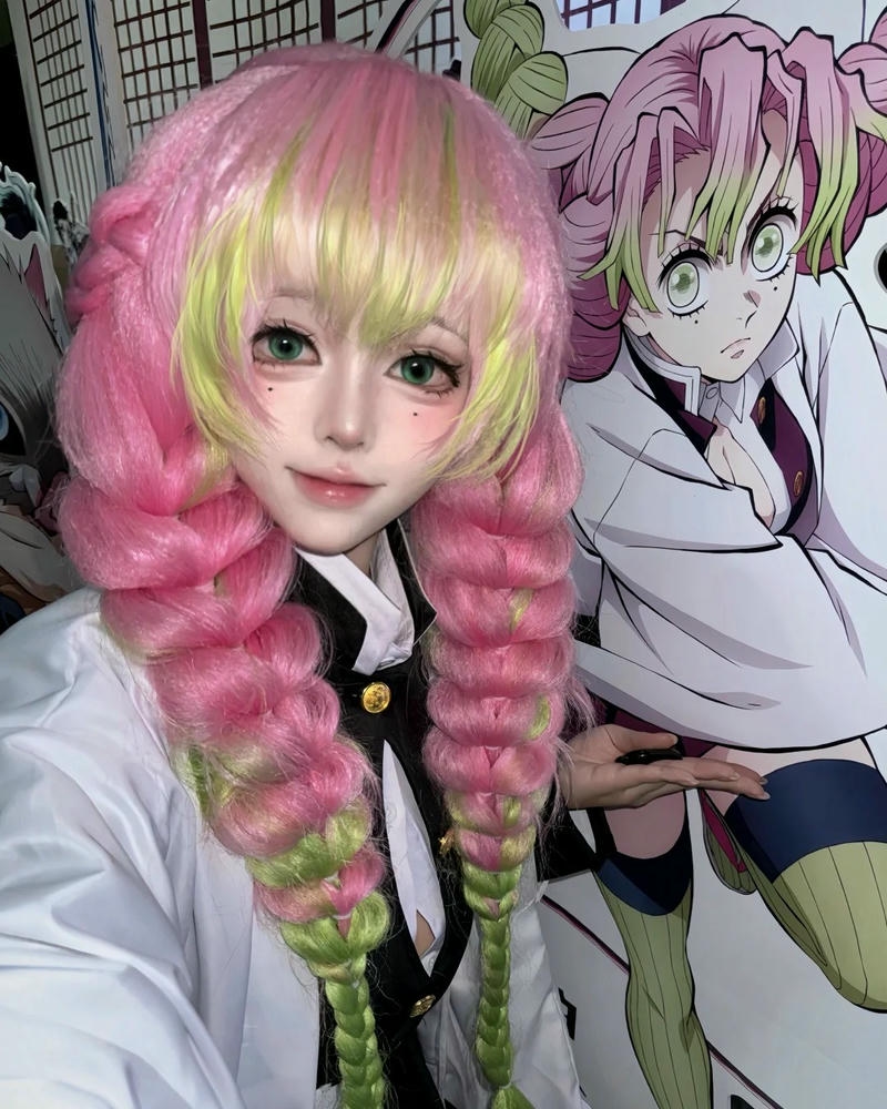 Cosplay Mitsuri mang phong cách tạo hình nổi bật