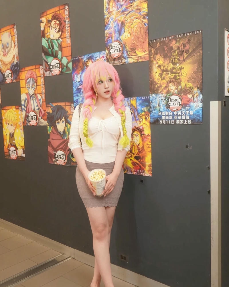 Cosplay Mitsuri thể hiện nét đẹp nữ tính cuốn hút