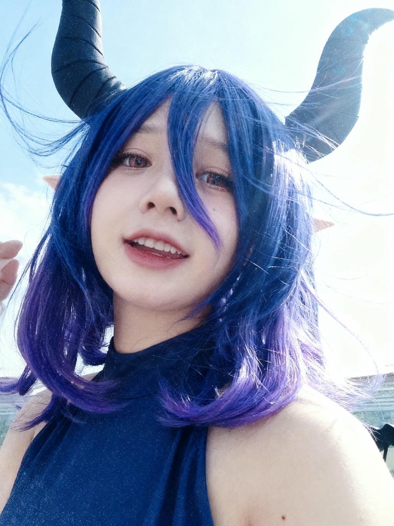 Vermeil cosplay nổi bật bởi diện mạo đầy cuốn hút