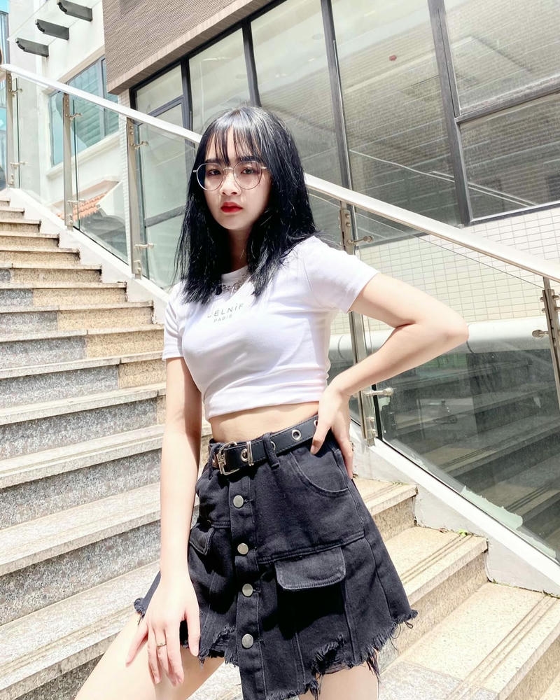 Ảnh Gấm Kami mang phong cách thanh lịch cuốn hút