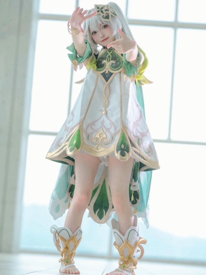 Ảnh cosplay Nahida sexy mang thần thái đáng yêu