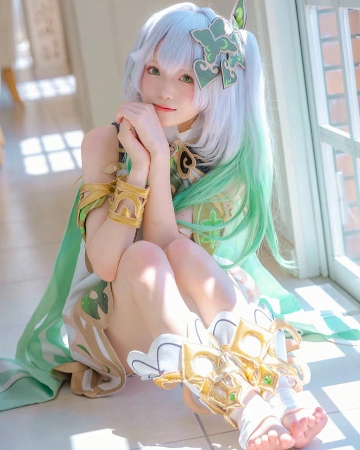 Ảnh cosplay Nahida sexy với phong cách nổi bật
