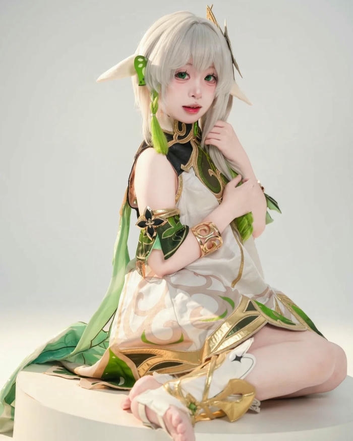 Ảnh cosplay Nahida sexy với phong cách tinh tế