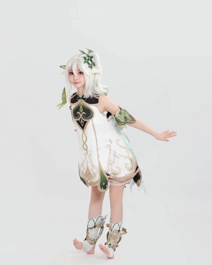 Ảnh cosplay Nahida sexy với vẻ ngoài đáng yêu