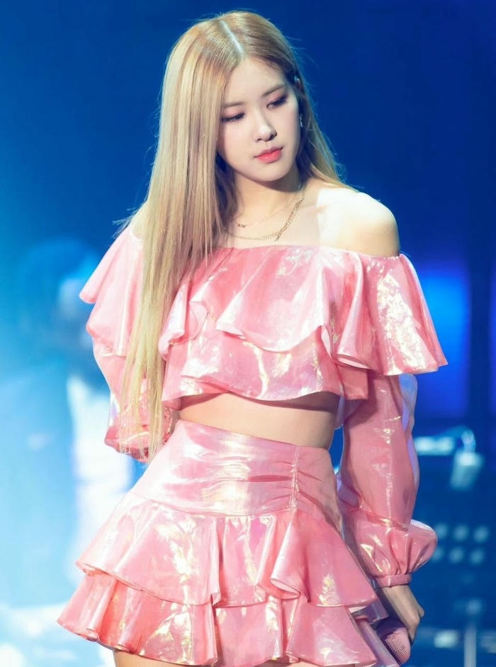 Blackpink sexy thể hiện sức hút gợi cảm sang trọng