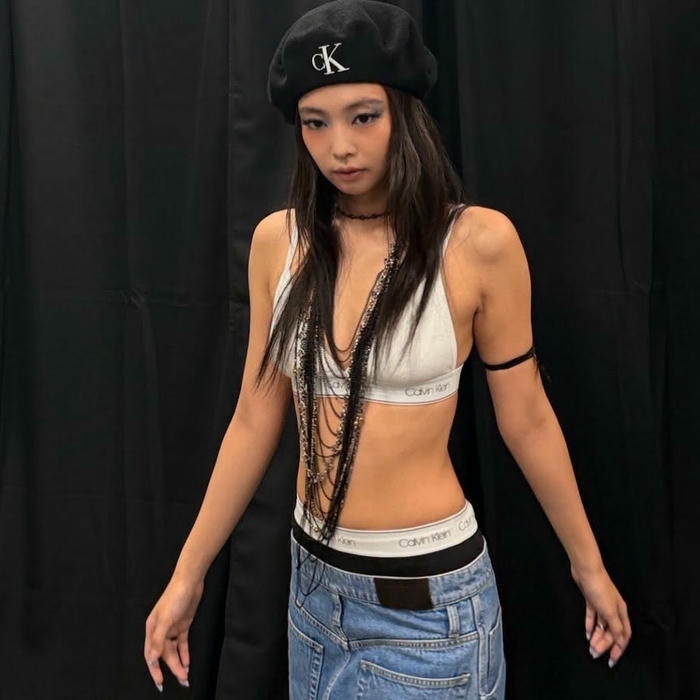 Blackpink sexy thể hiện vẻ đẹp gợi tình sang trọng