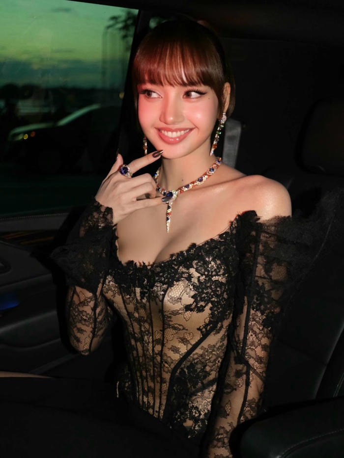 Blackpink sexy toả sáng phong cách nóng bỏng rạng ngời