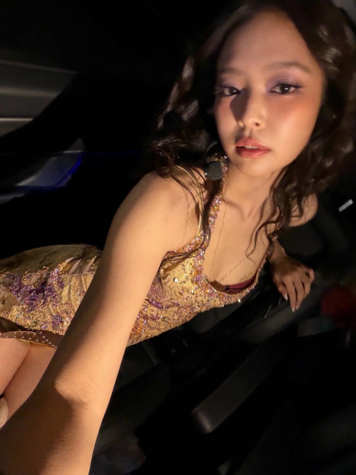 Blackpink sexy toát lên dáng vẻ mọng mẩy rạng rỡ