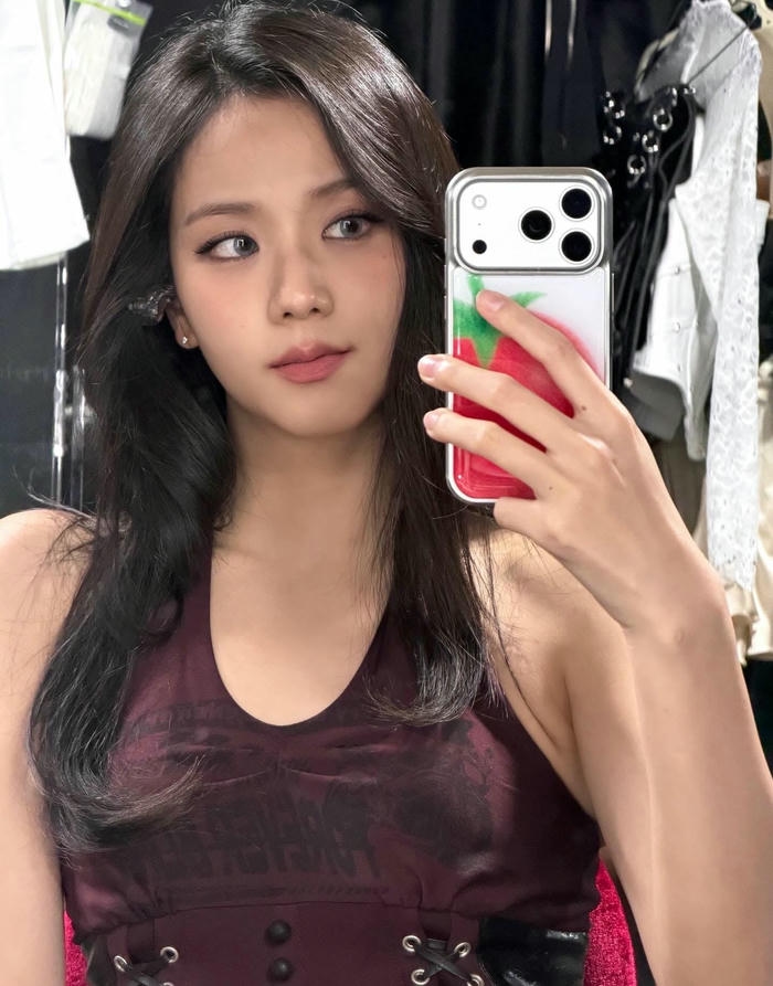Cô nàng blackpink sexy toả sáng khí chất