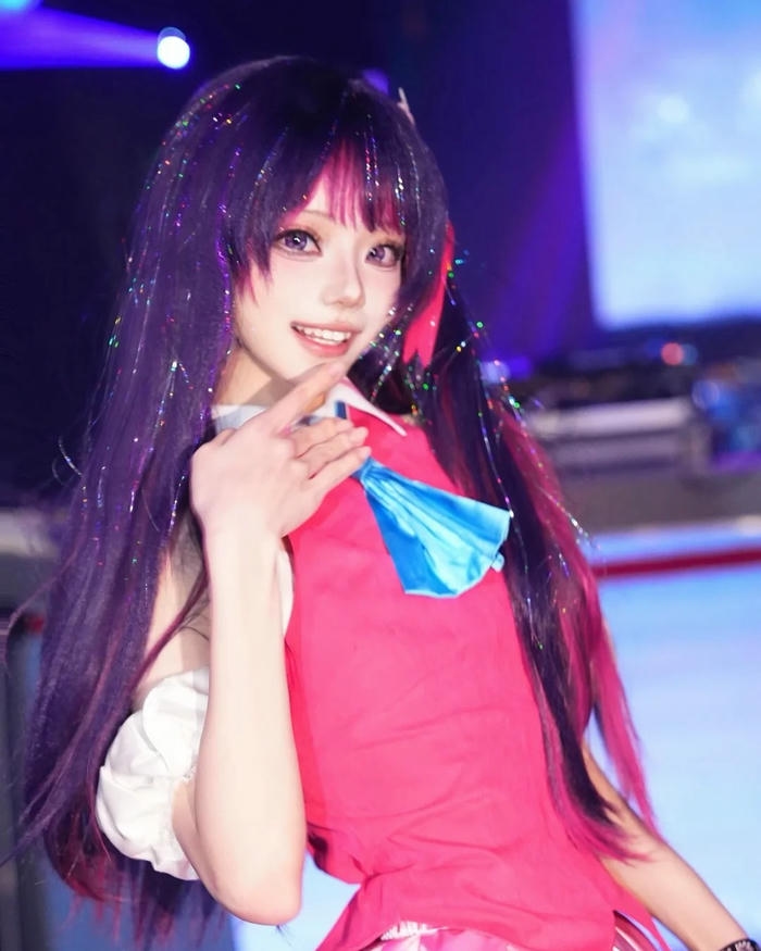 Cosplay Ai Hoshino có phong thái thanh lịch duyên dáng