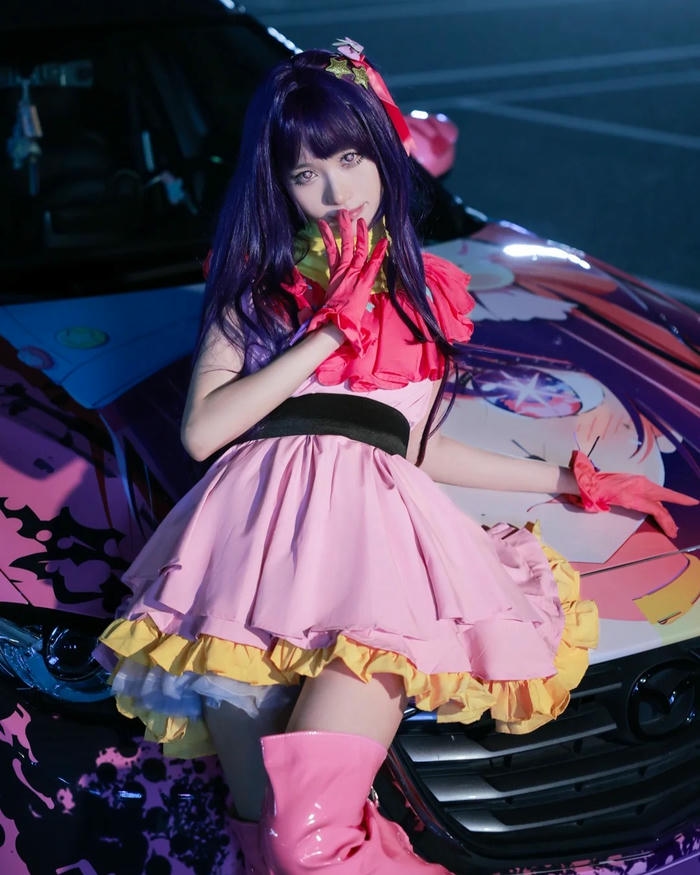 Cosplay Ai Hoshino có tạo hình nổi bật hài hòa