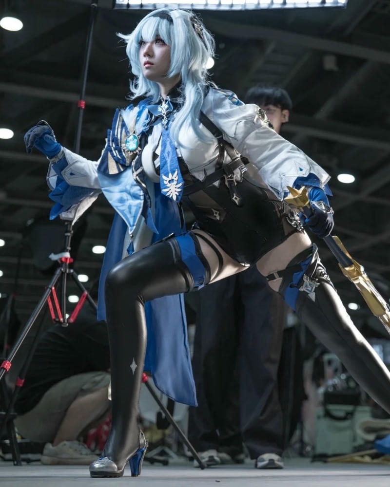 Cosplay Genshin Impact sở hữu diện mạo duyên dáng ấn tượng