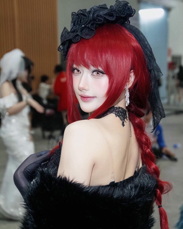 Cosplay anime girl bổ mắt nổi bật thân hình nóng bỏng hoàn hảo