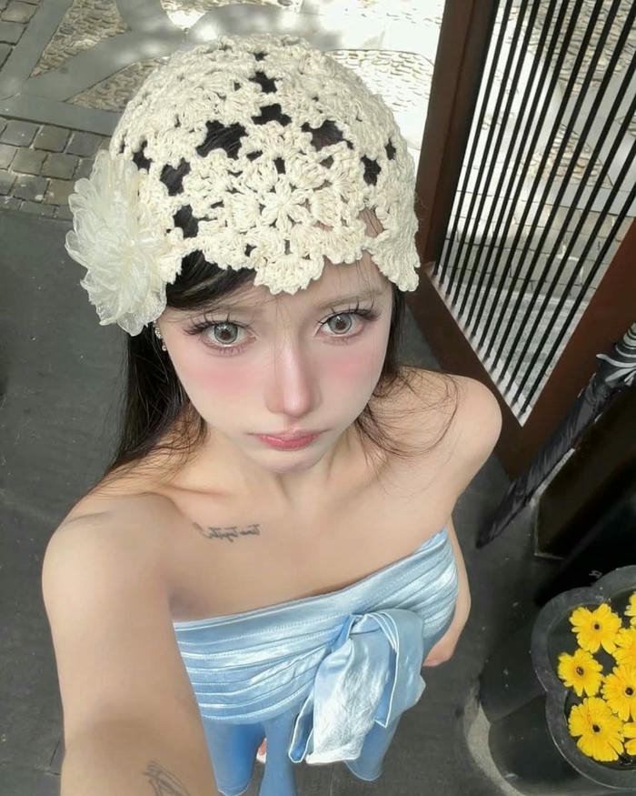 Cosplay anime girl bổ mắt thể hiện dáng vẻ hấp dẫn tinh hoa