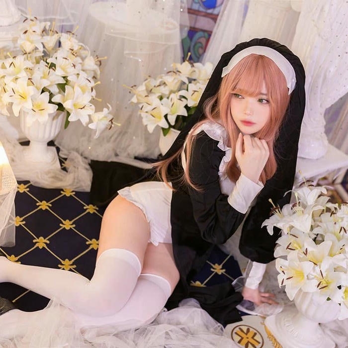 Cosplay anime girl bổ mắt toả sáng khí chất nóng bỏng tinh hoa