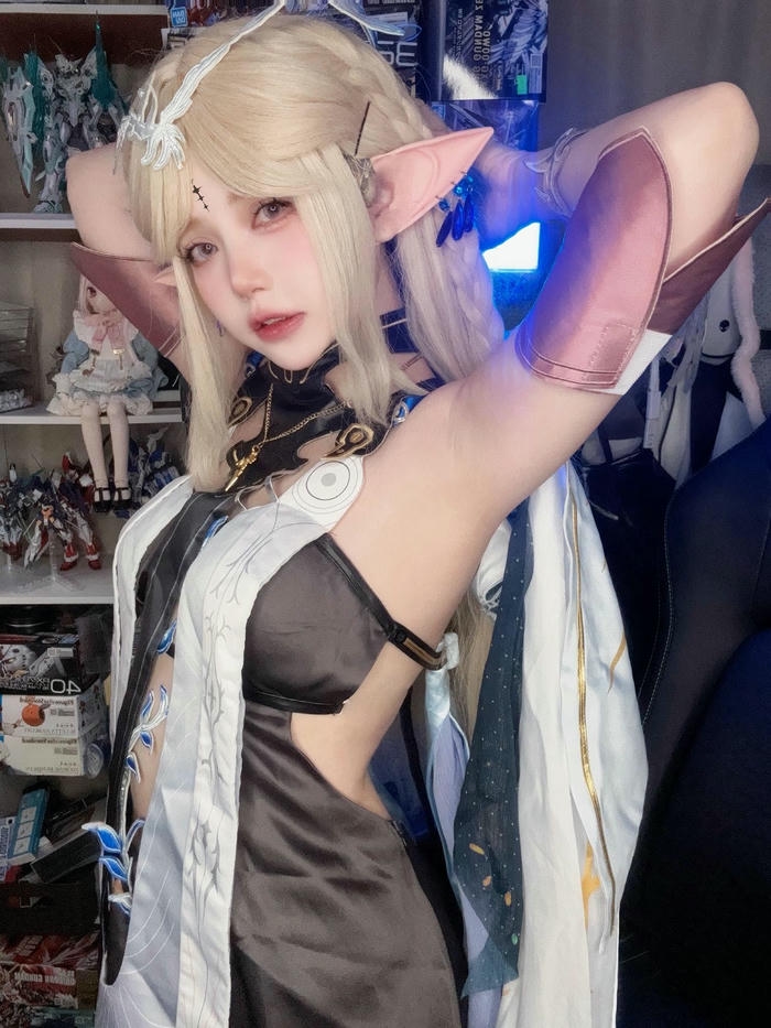 Cosplay anime girl bổ mắt toát lên sức hút quyến rũ rạng rỡ