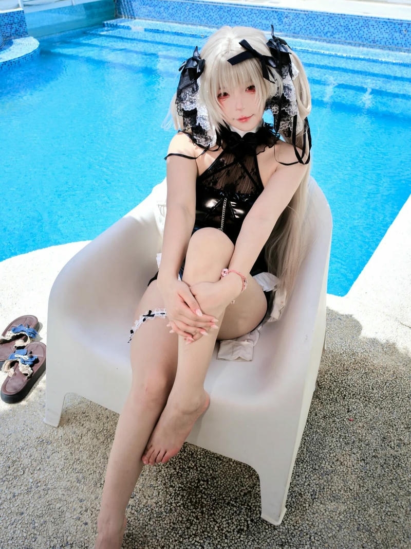 Cosplay bikini nghệ thuật đẹp mắt cuốn hút sinh động