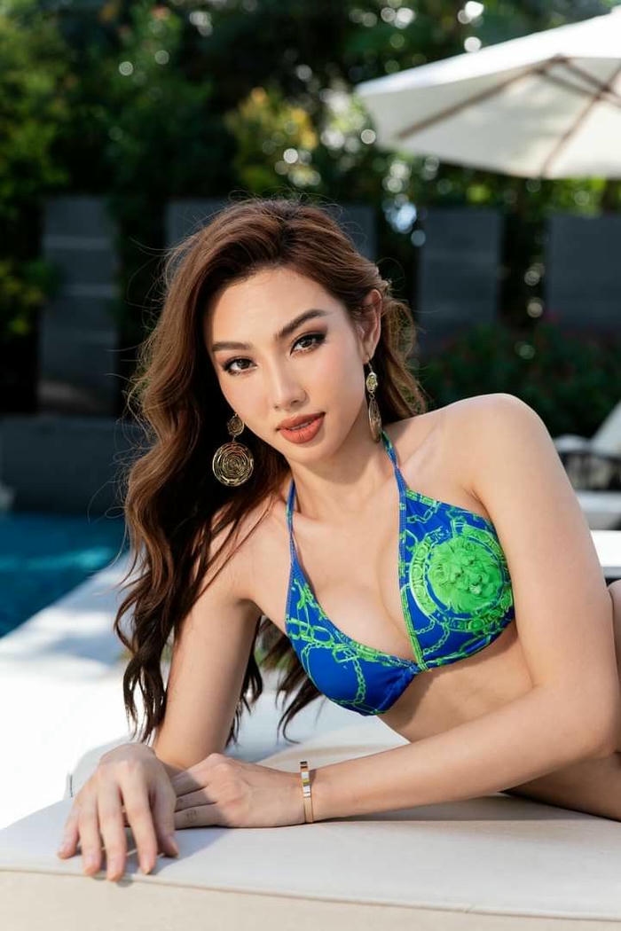 Hình ảnh Nguyễn Thúc Thùy Tiên diện bikini tinh tế