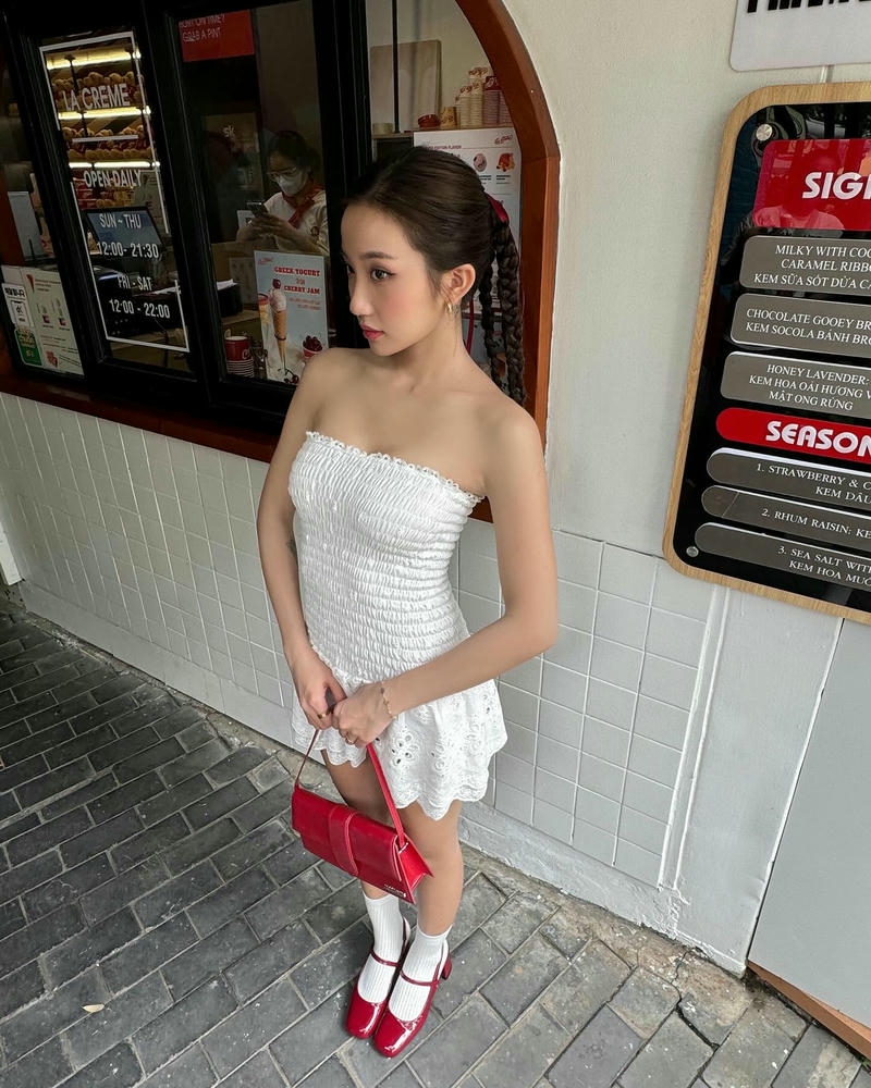Lê thị khánh huyền sexy có vẻ ngoài cuốn hút