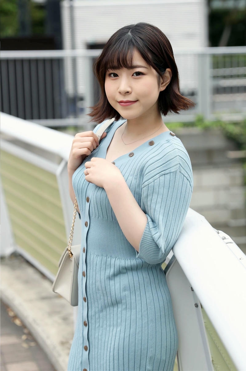 Mẫu ảnh Satsuki Ena có thần thái nổi bật