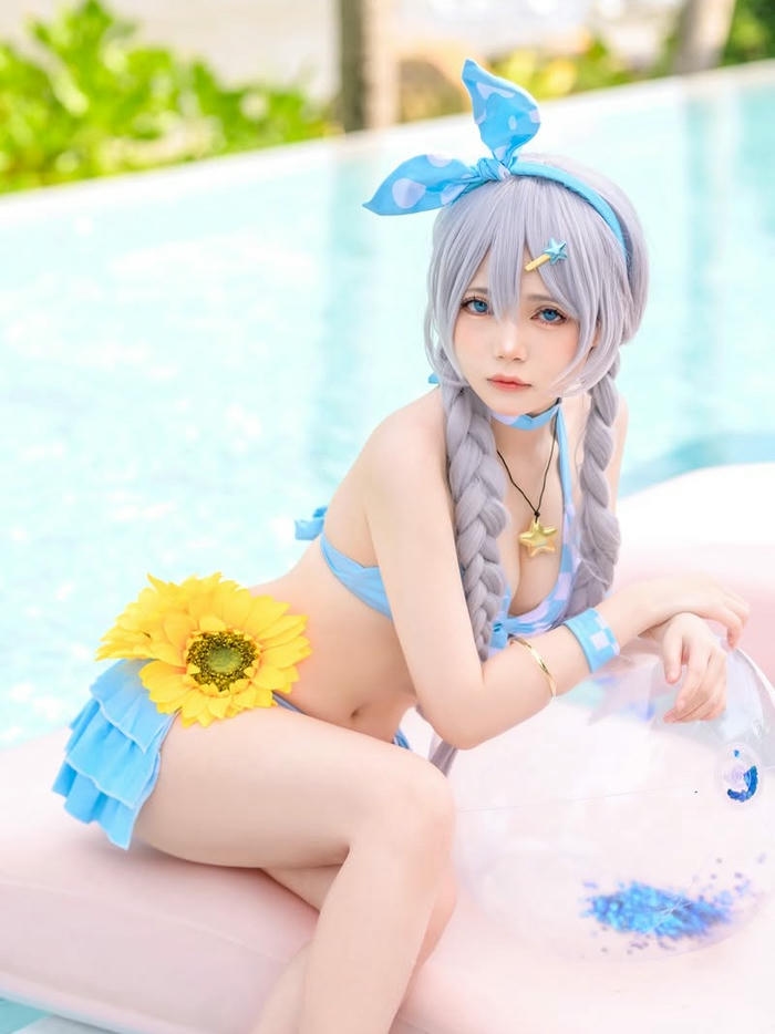 Nàng anime girl cosplay bổ mắt khoe nét gợi tình