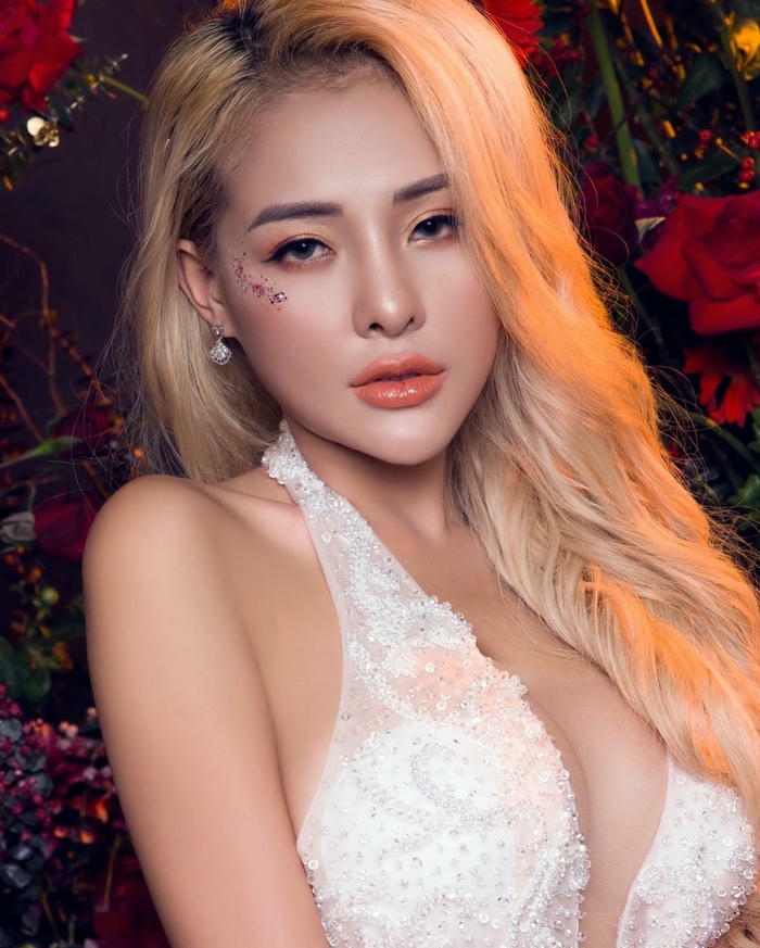 Ngân 98 sexy gợi cảm sống động tinh tế sắc nét