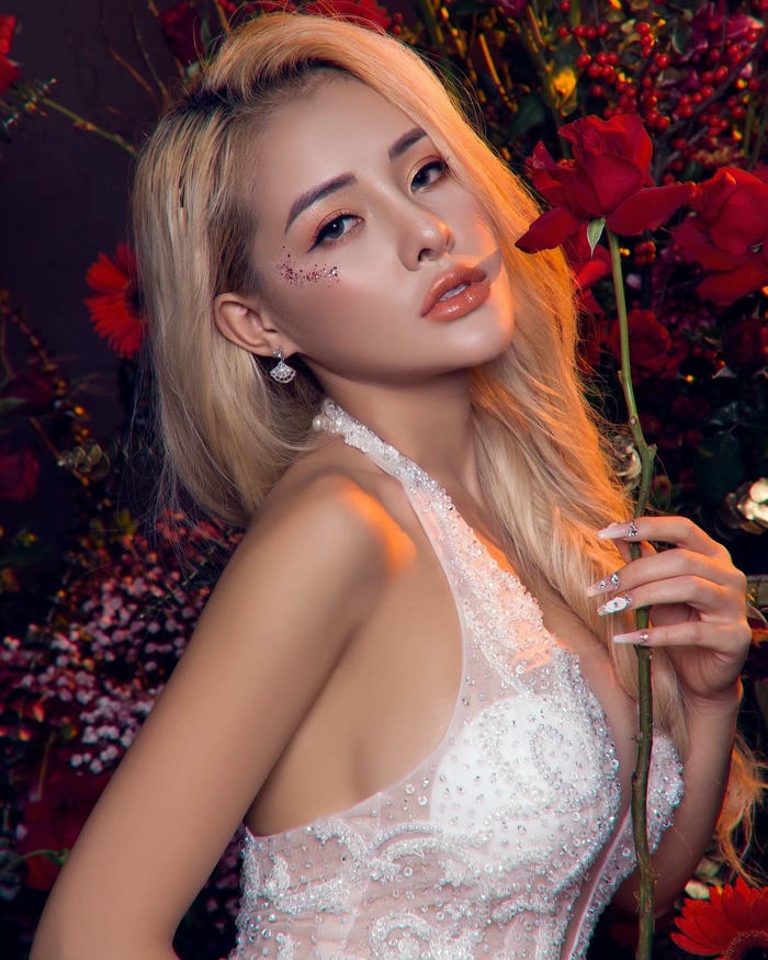 Ngân 98 sexy lôi cuốn mạnh mẽ sinh động hoàn mỹ