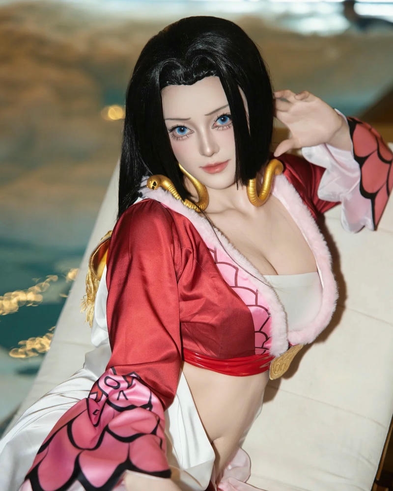 Phong cách Boa Hancock cosplay mang nét nữ tính cuốn hút