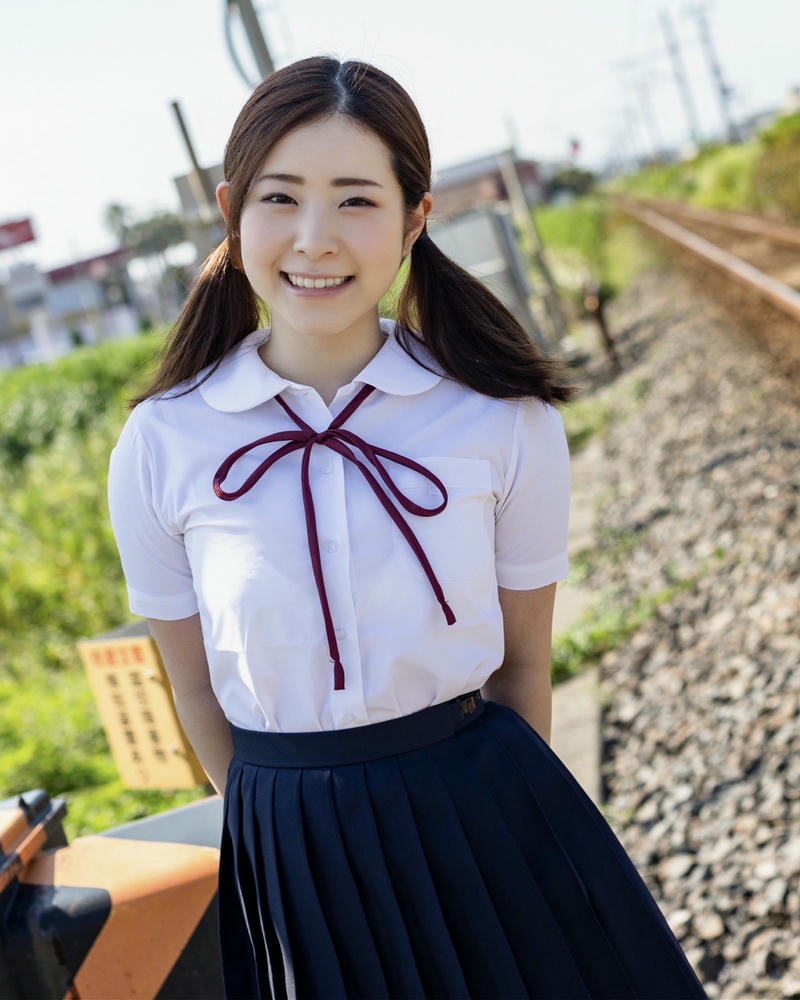 Satsuki Ena mang vẻ đẹp nữ tính tinh tế