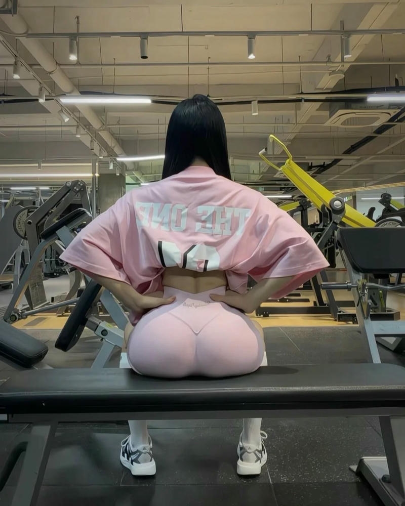 Ảnh gái sở hữu đường nét cơ thể hài hòa