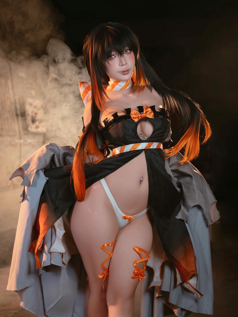 Umeko J cosplay mang phong cách hiện đại cuốn hút